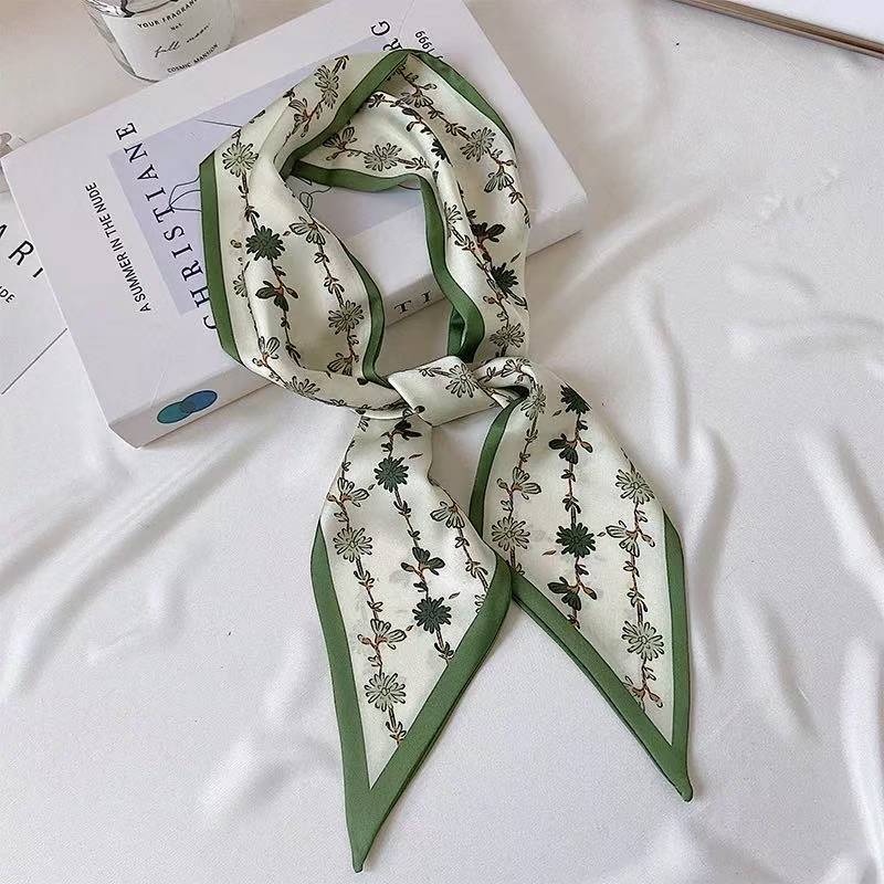 Vintage Jedwabna Apaszka w Kwi – Ethnic Fashion Design recenzja i cena