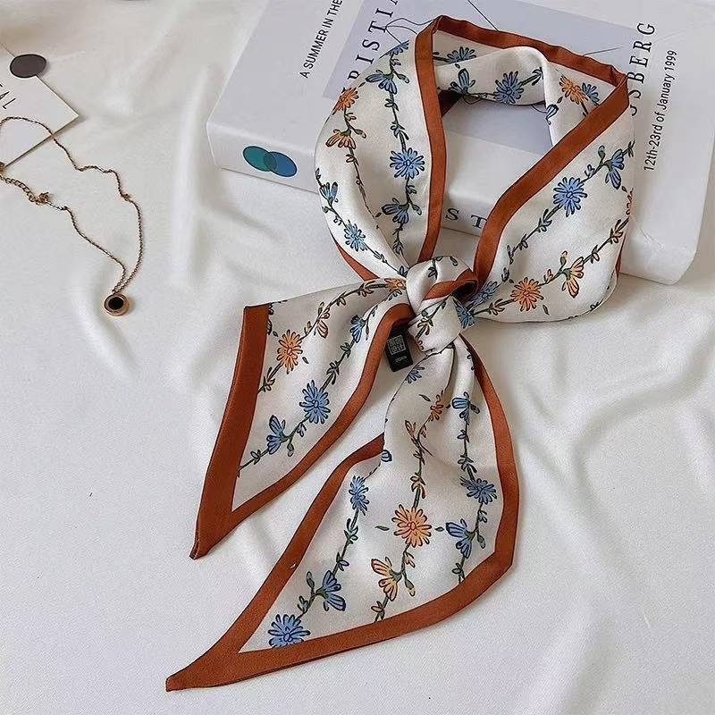 Vintage Jedwabna Apaszka w Kwi – Ethnic Fashion Design recenzja i cena
