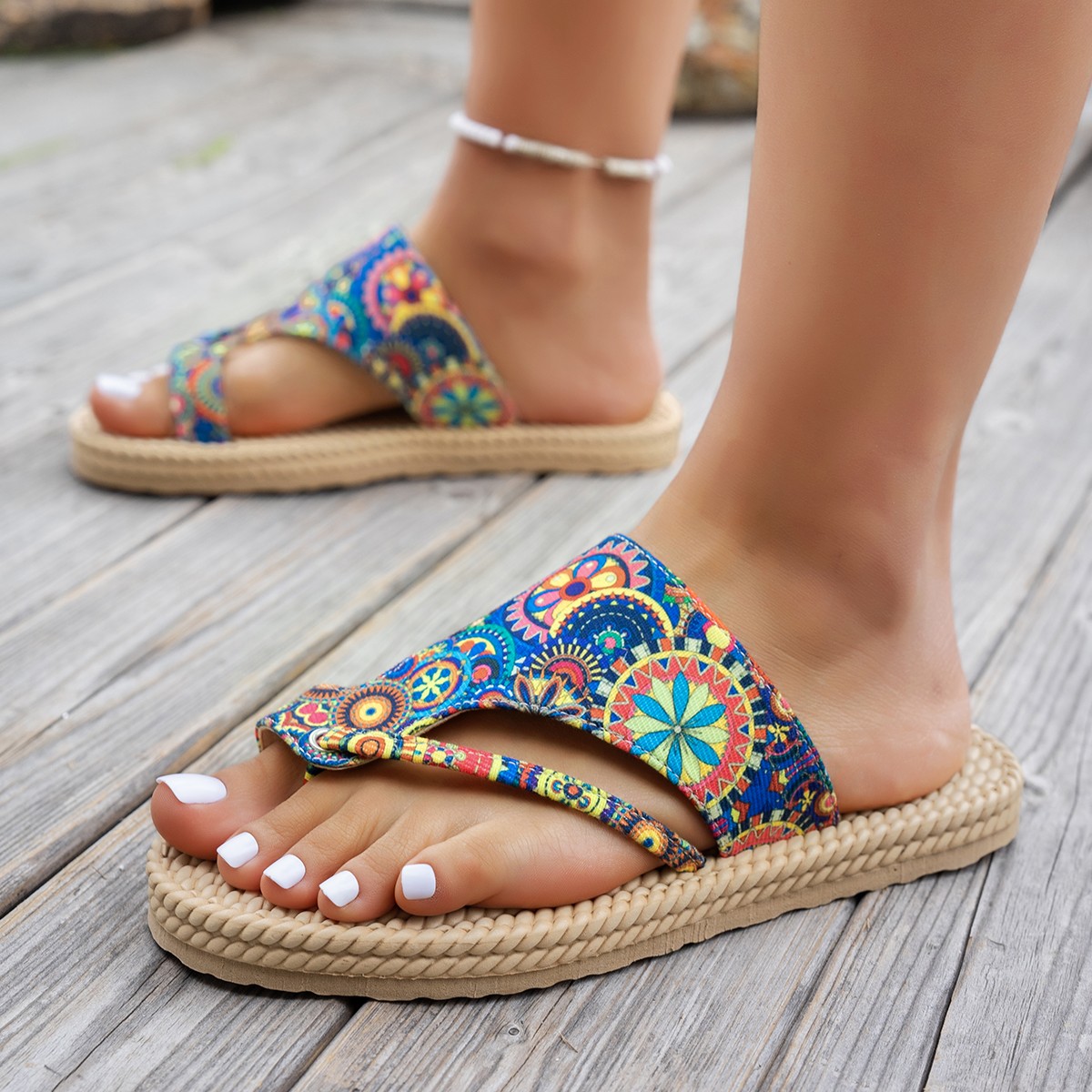 Damskie klapki z odkrytymi pal – Ethnic Modern Fashion recenzja i cena